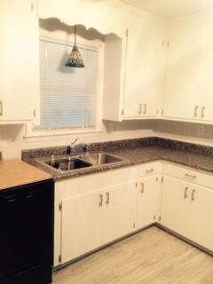 Avalon 10, Kitchen Unit B