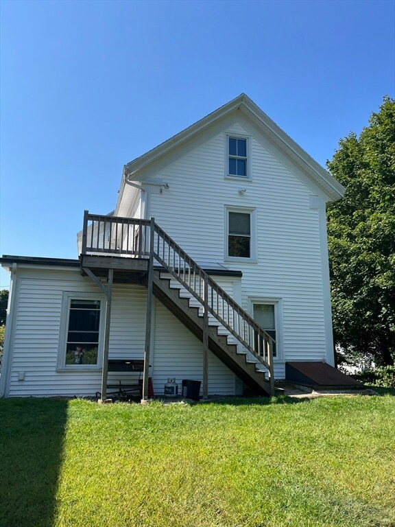 506 East St unit 1, East Weymouth, MA 02189 - photo 2