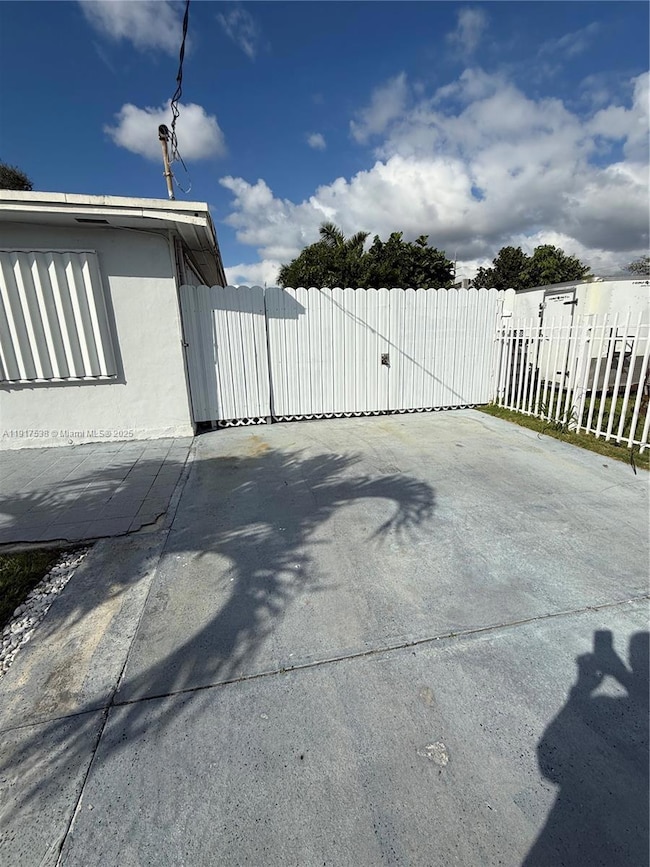 22020 SW 114th Ave, Miami, FL 33170 - photo 6