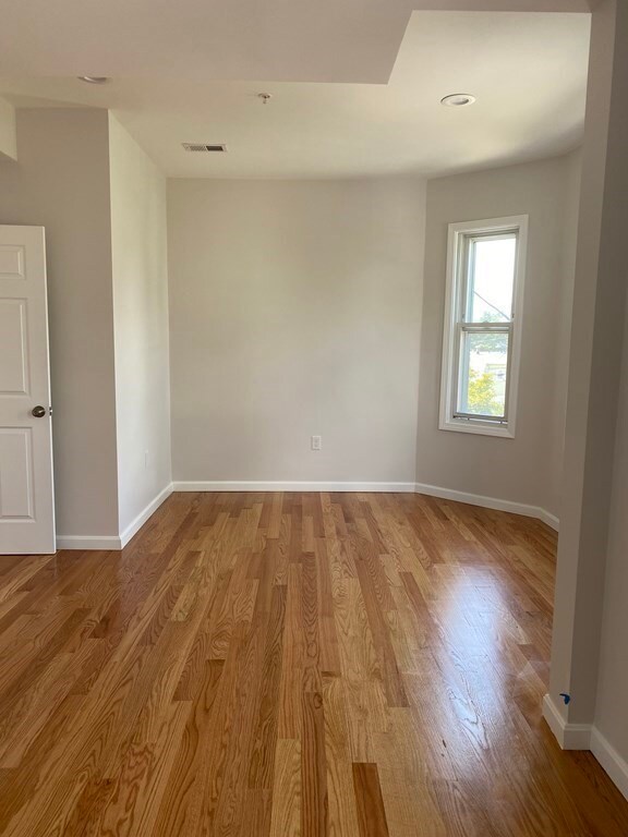 63 Homer St unit 3, Boston, MA 02128 - photo 3