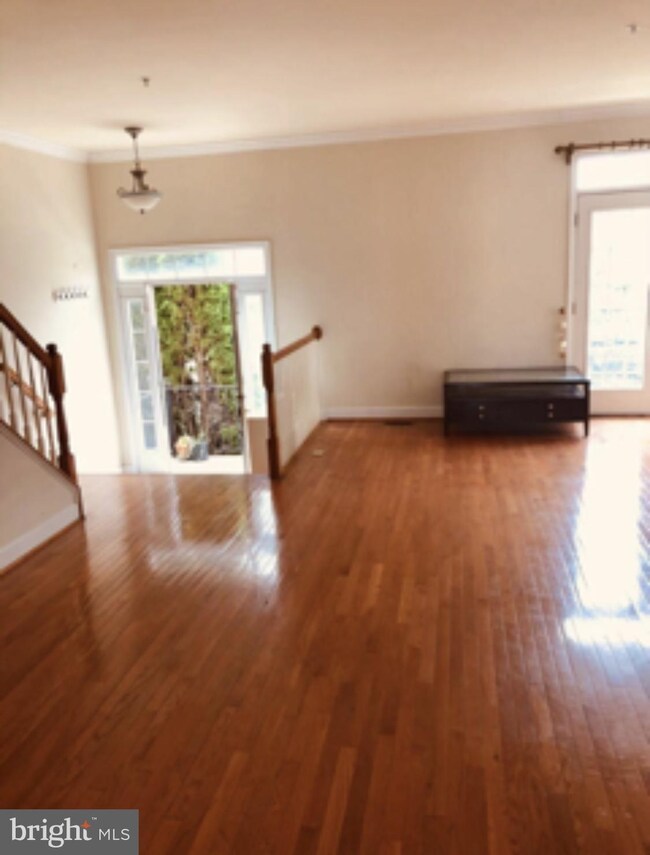 604 Kingfisher Ave, Gaithersburg, MD 20877 - photo 7