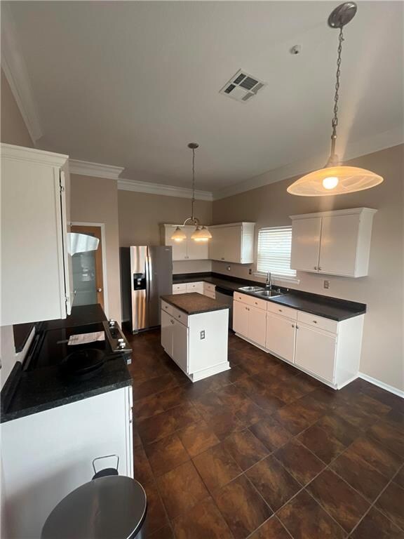 Kitchen image 2