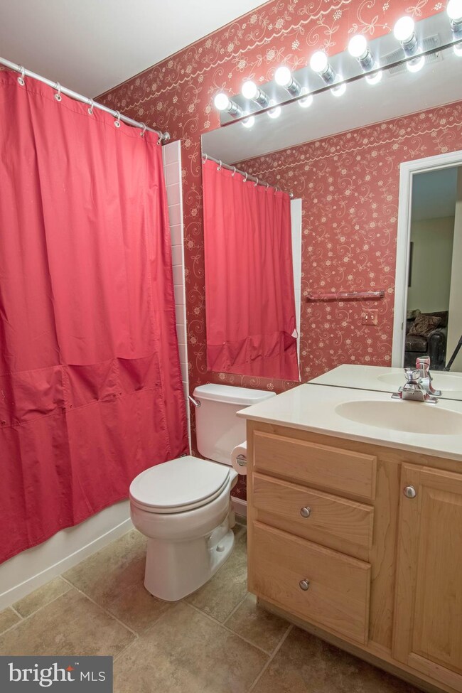 5441 Summer Leaf Ln, Alexandria, VA 22312 - photo 7