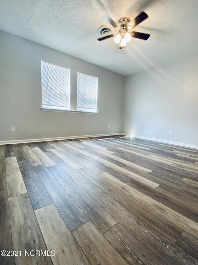 431 Palmetto Ct, Jacksonville, NC 28546 - photo 4