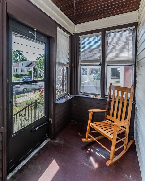 50 Duryea St, Springfield, MA 01104 - photo 3