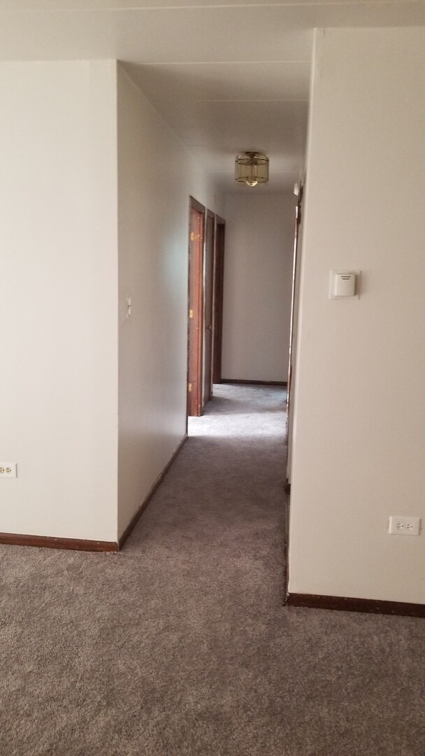 18550 Torrence Ave unit 19, Lansing, IL 60438 - photo 2