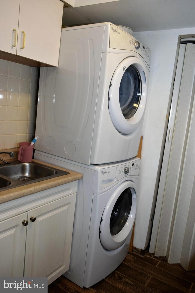 7891 Meadow Ct, Manassas, VA 20109 - photo 5