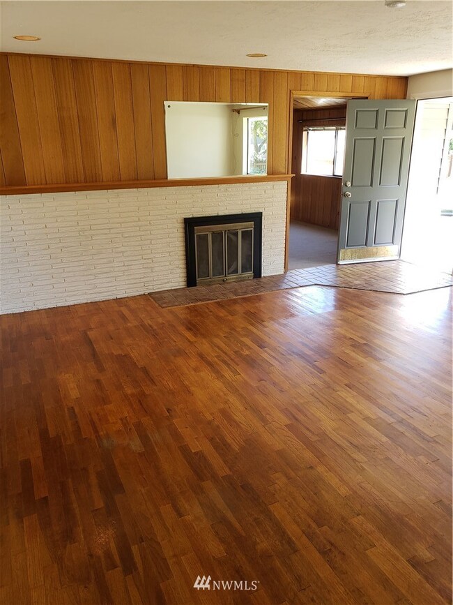 8213 218th St SW, Edmonds, WA 98026 - photo 3