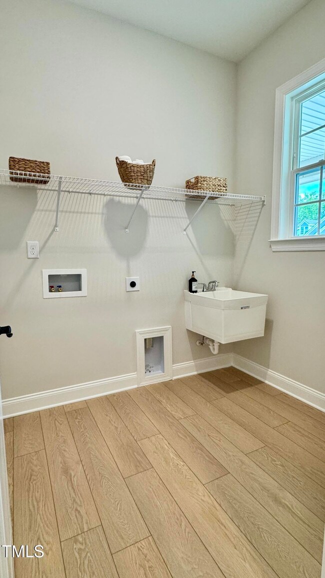 2036 Abbeyhill Dr unit 99, Raleigh, NC 27610 - photo 5