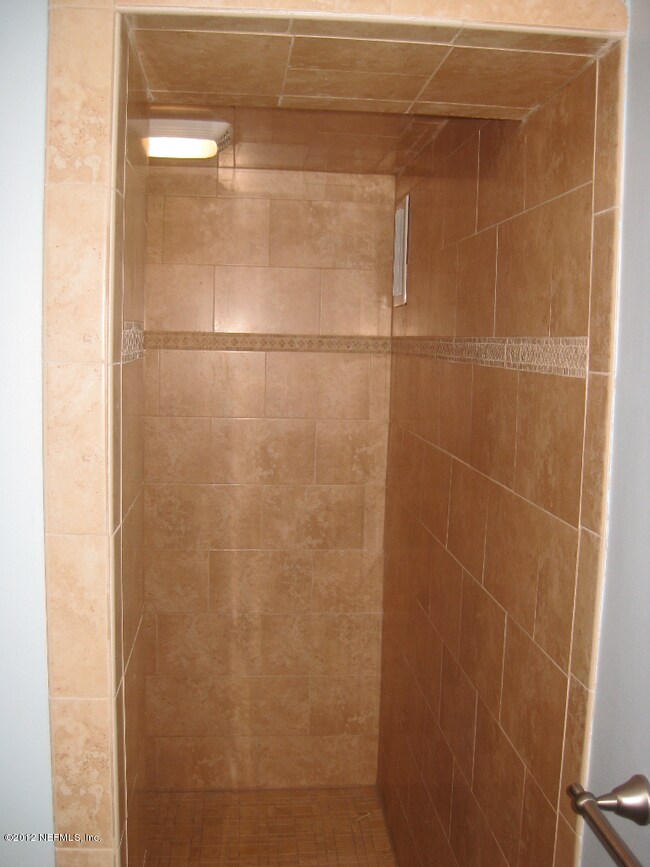 8243 Newton Rd, Jacksonville, FL 32216 - photo 6