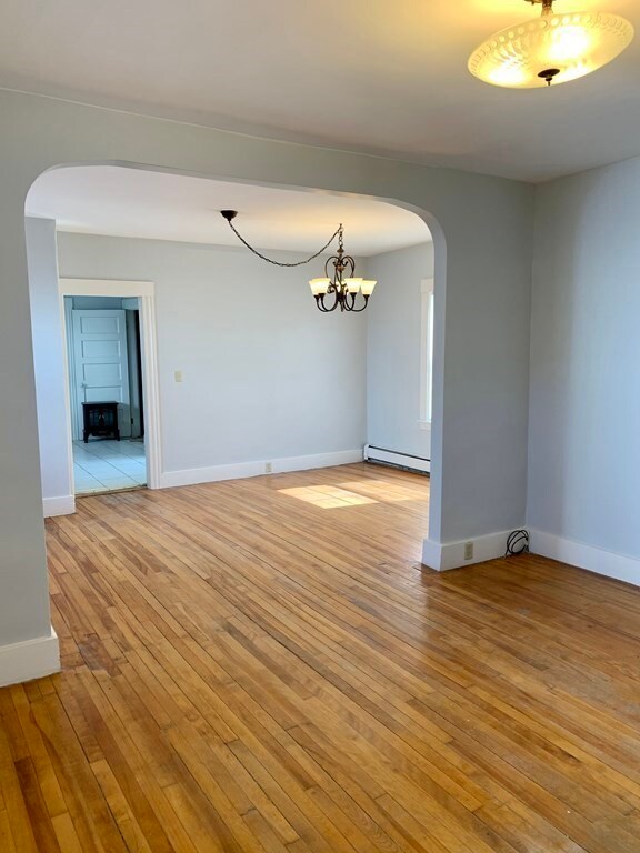 7 Standish St, Worcester, MA 01604 - photo 4