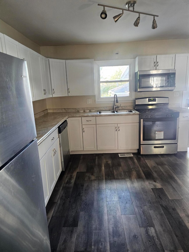 940 N Indiana St, Griffith, IN 46319 - photo 2