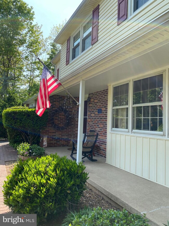 548 Hillside Dr, Lansdale, PA 19446 - photo 3