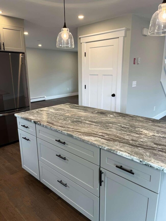 4 Renee Rd, Freeport, ME 04032 - photo 3