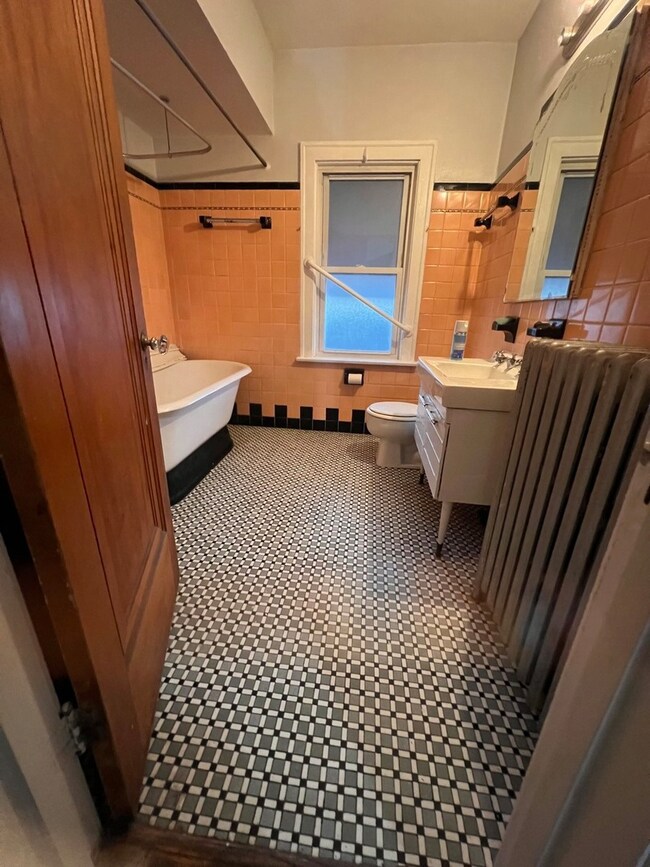 5226 W George St unit 2, Chicago, IL 60641 - photo 5