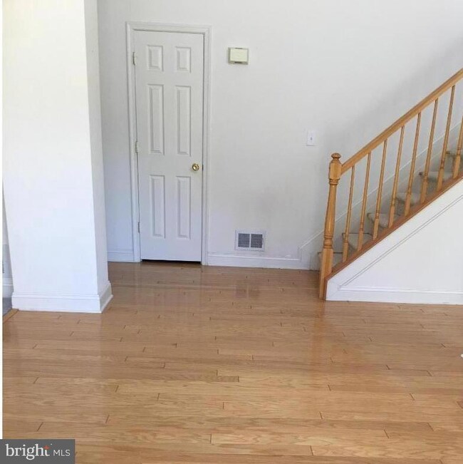 46 Warwick Rd, Princeton Junction, NJ 08550 - photo 2