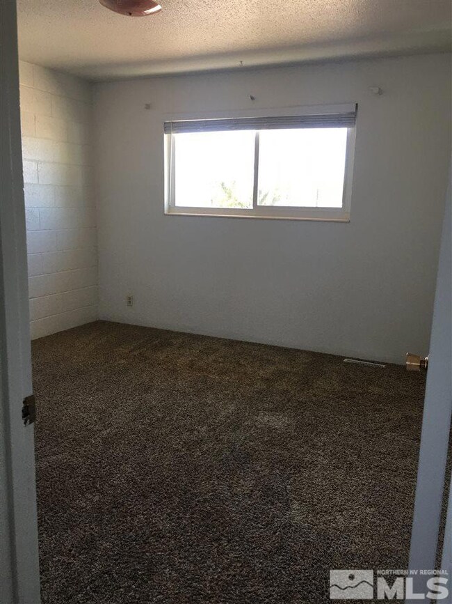 521 C St unit 6, Sparks, NV 89431 - photo 7