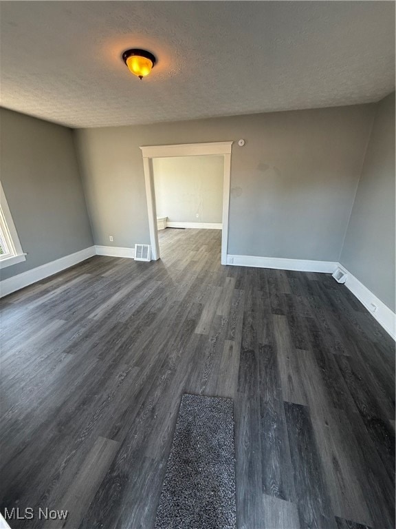 1005 Dewalt Ave NW, Canton, OH 44703 - photo 2