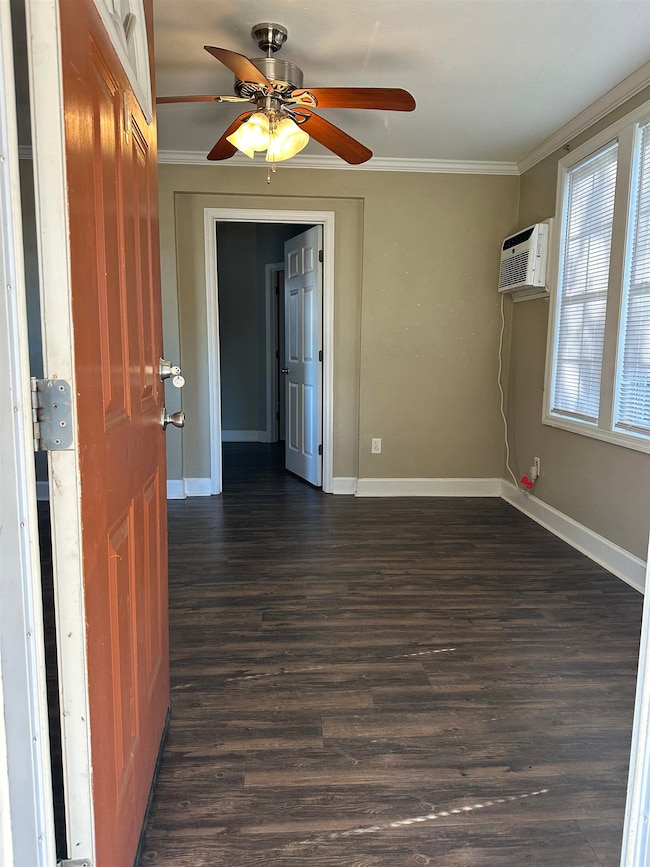 229 S Lipona Rd unit C, Tallahassee, FL 32304 - photo 2