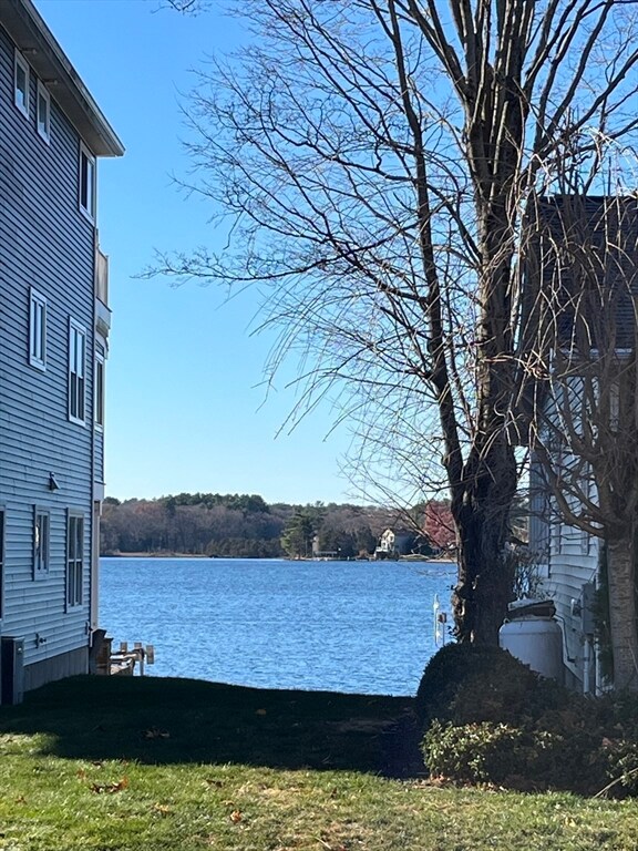 38 Colonial Rd, Webster, MA 01570 - photo 5