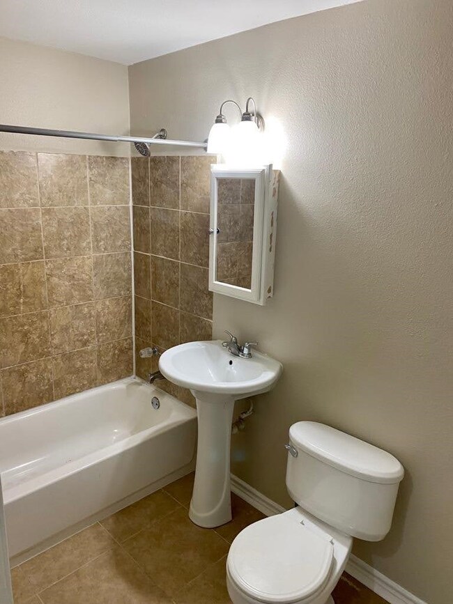 3918 Tristan St, Houston, TX 77021 - photo 4