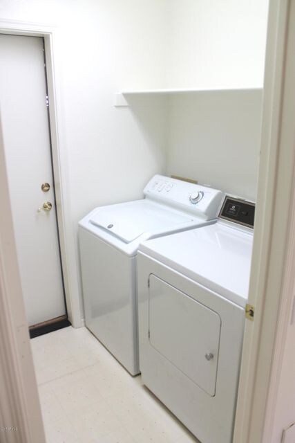 10-Laundry Room