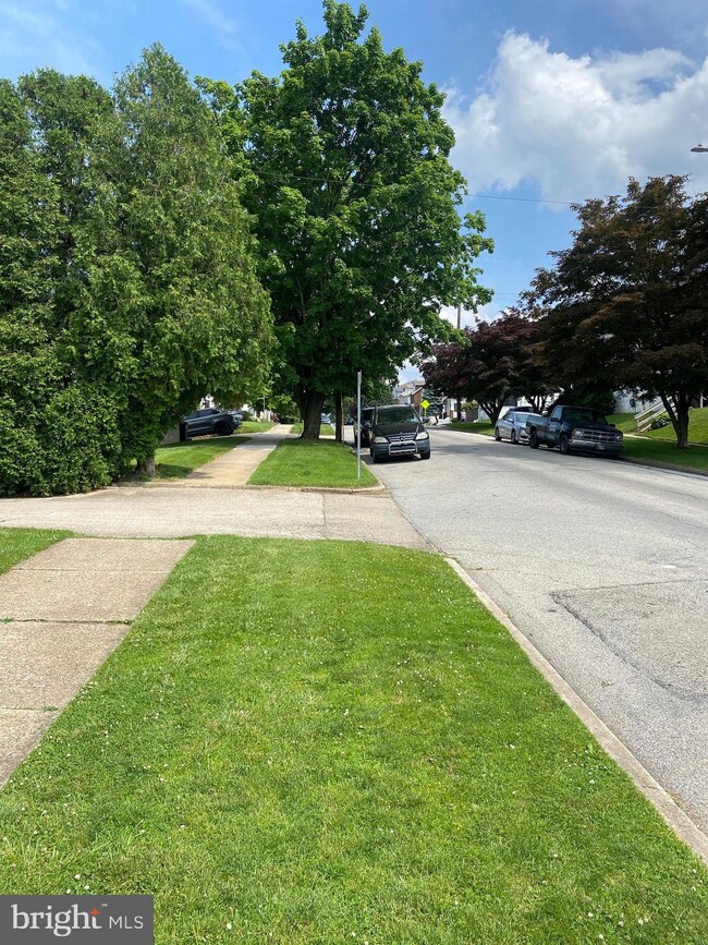 212 W 10th Ave, Conshohocken, PA 19428 - photo 2