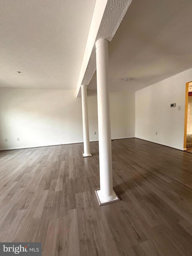 9328 Ridings Way, Laurel, MD 20723 - photo 5