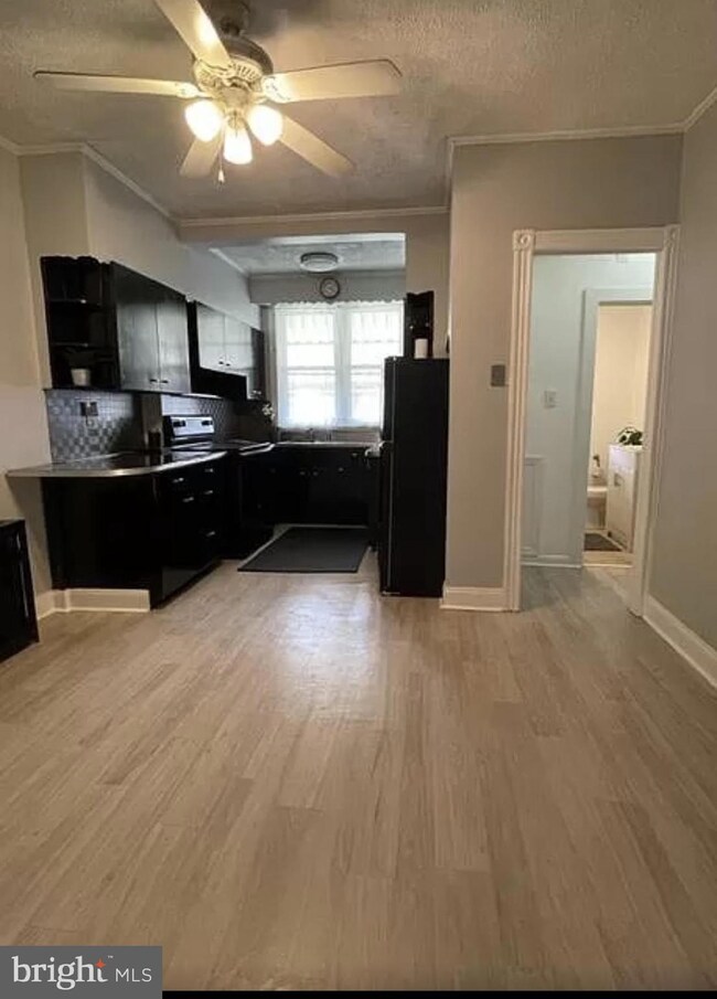 166 Clymer St, Reading, PA 19602 - photo 3