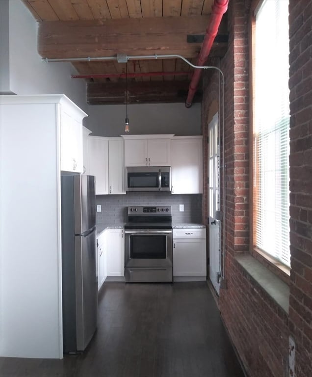 45 Summer St unit 303, Leominster, MA 01453 - photo 2