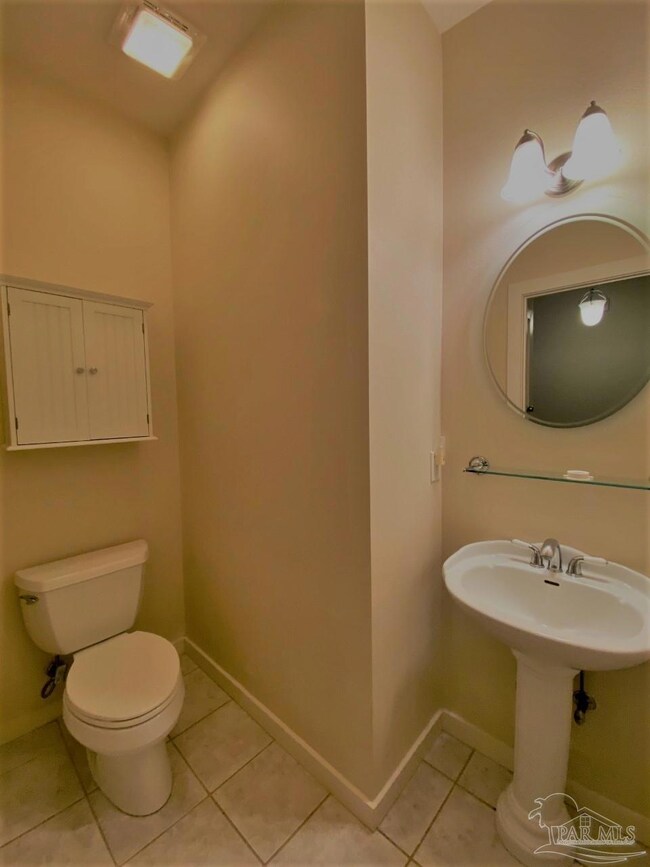 3416 Holt Cir, Pensacola, FL 32526 - photo 3