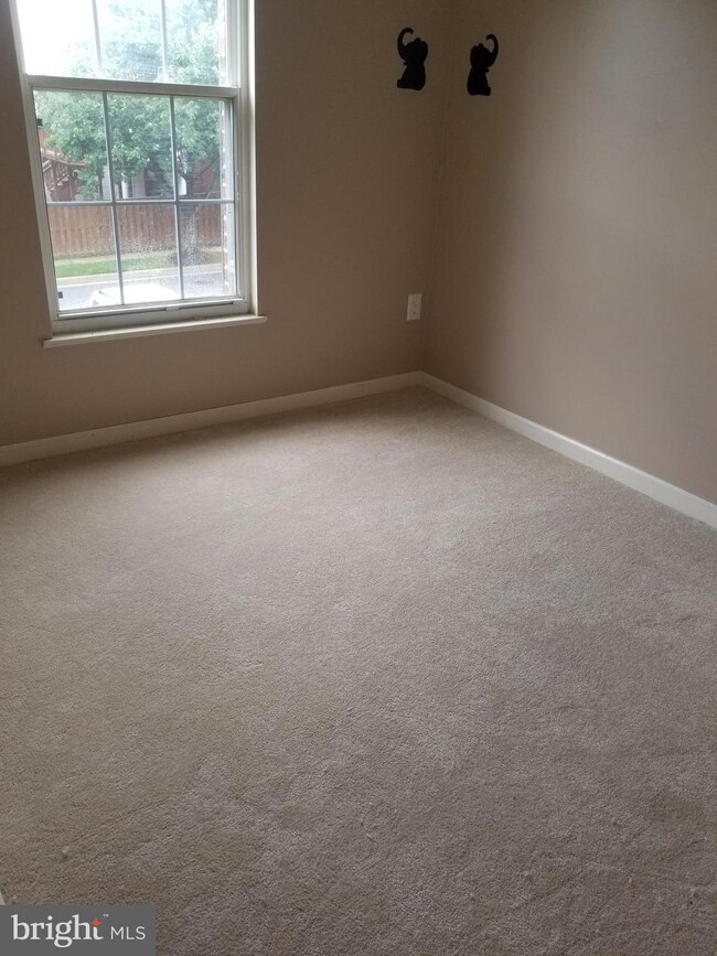 9805 Bale Ct, Owings Mills, MD 21117 - photo 6