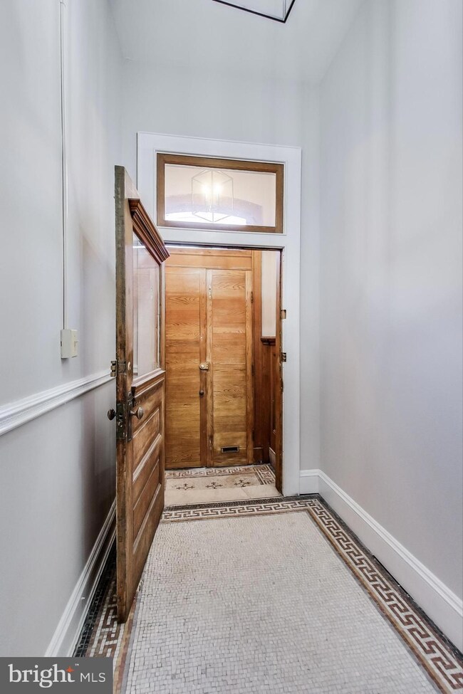 2312 Eutaw Place unit A, Baltimore, MD 21217 - photo 6