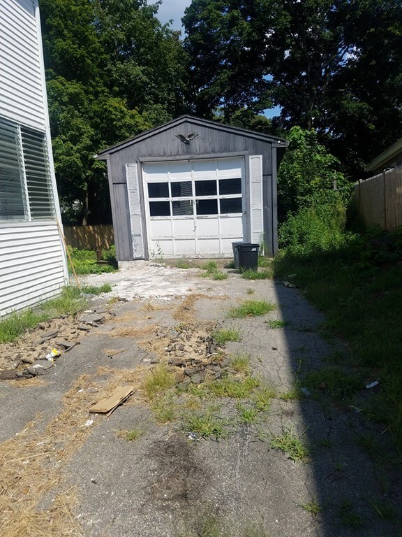 74 S Leyden St, Brockton, MA 02302 - photo 3