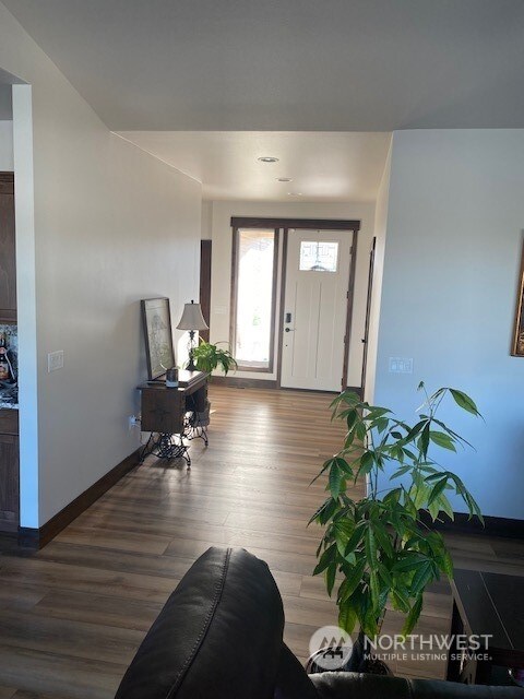 675 S Perry Ave, East Wenatchee, WA 98802 - photo 2