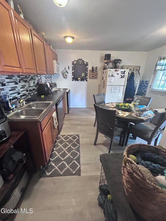 7 Traver St, Glens Falls, NY 12801 - photo 6