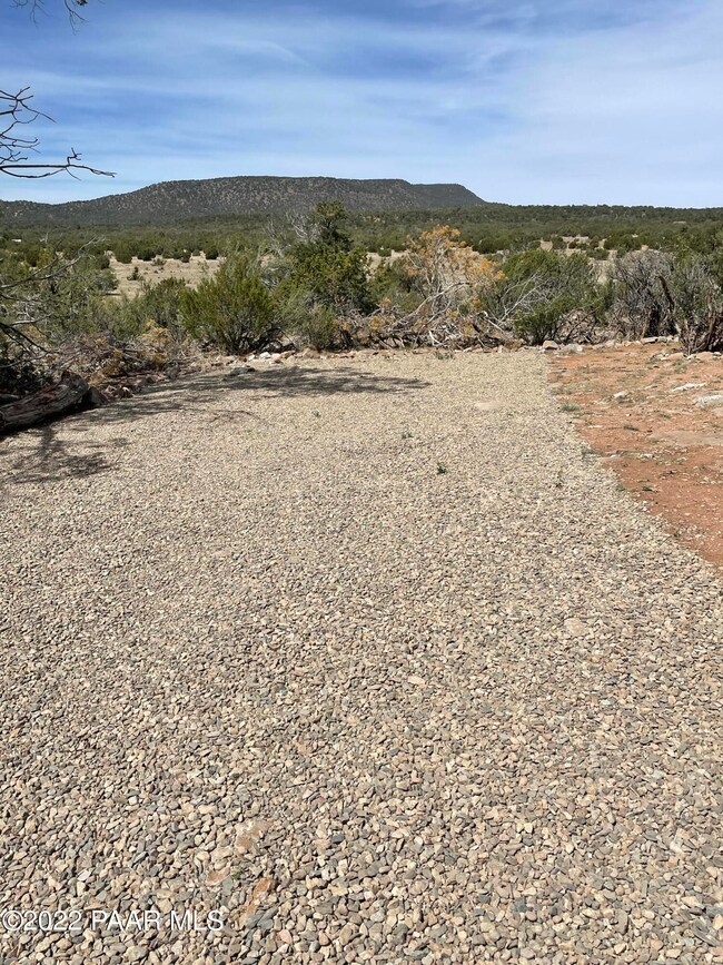 54496 N Calle Reposa, Seligman, AZ 86337 - photo 4