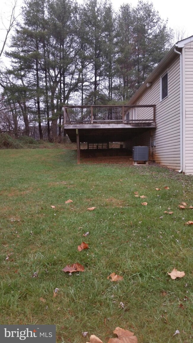 4245 Moonlight Ct, Warrenton, VA 20187 - photo 4