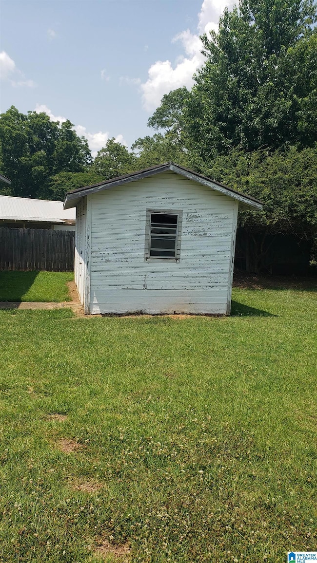 2106 4th Ave N, Clanton, AL 35045 - photo 6