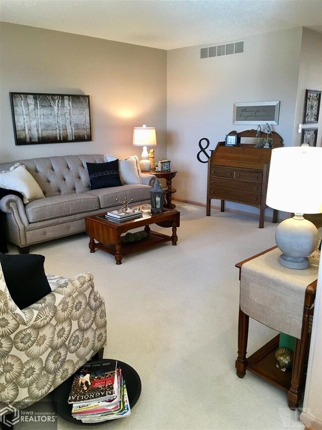 1107 W 18th St S, Newton, IA 50208 - photo 7