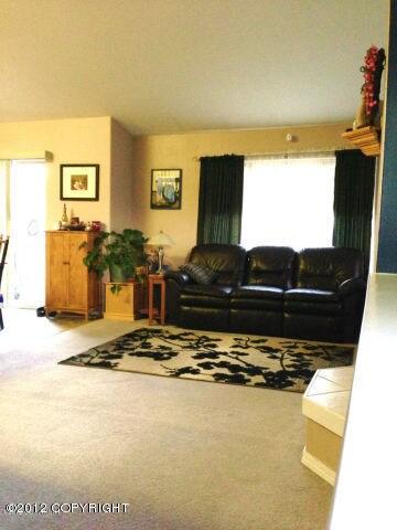 1863 Wildberry Loop unit 24, Anchorage, AK 99502 - photo 2
