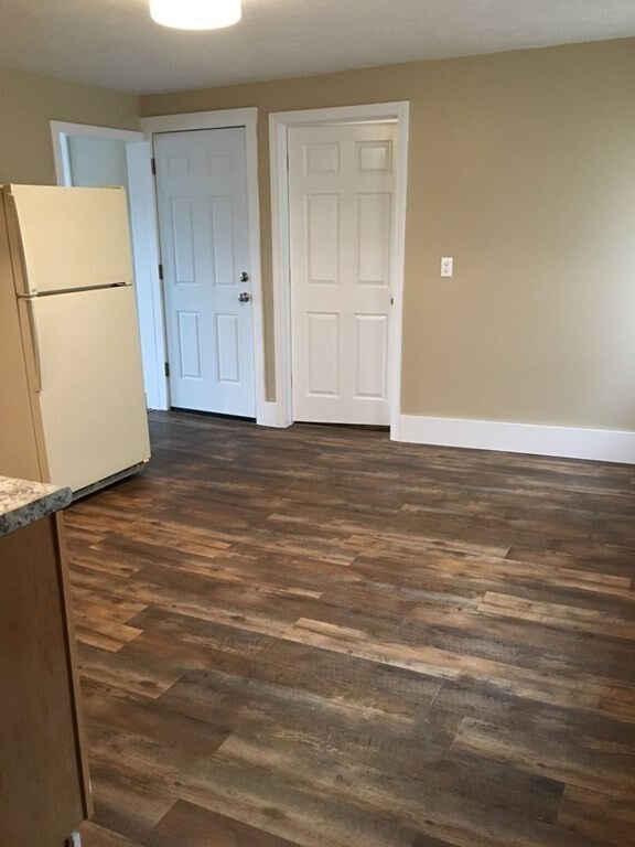 140 Leighton St unit 142, Fitchburg, MA 01420 - photo 4