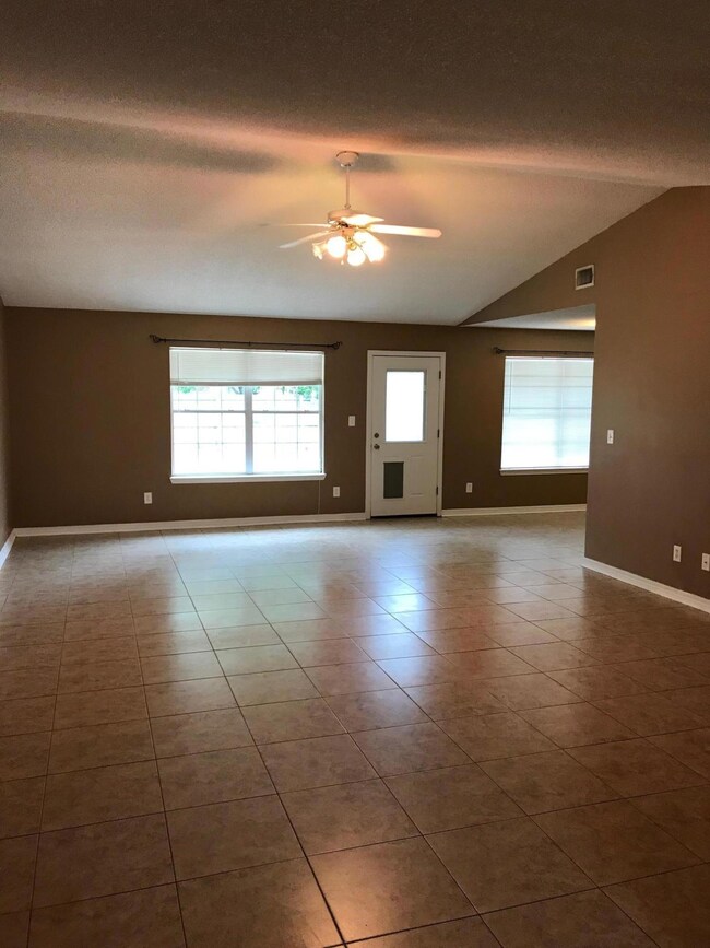 6952 Cotton Boll Ln Pic 5