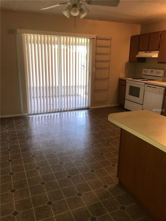 190 Rebecca Dr NE, Winter Haven, FL 33881 - photo 5