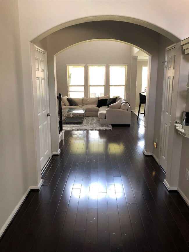 27515 Wade Springs Ct, Fulshear, TX 77441 - photo 3