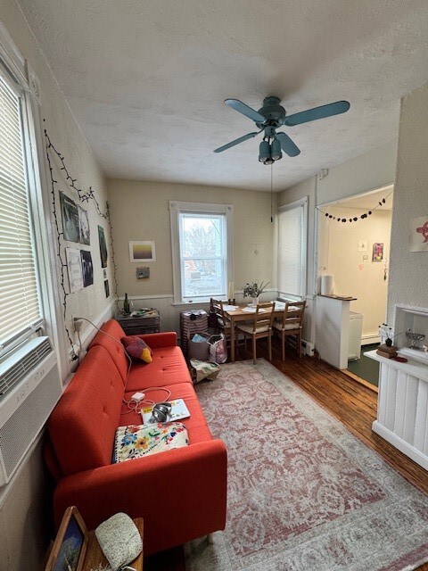 199 Wickenden St unit 2 R, Providence, RI 02903 - photo 2