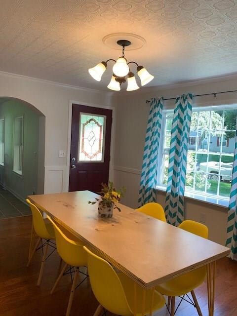 Formal Dining Room, beautiful embossed ceiling.