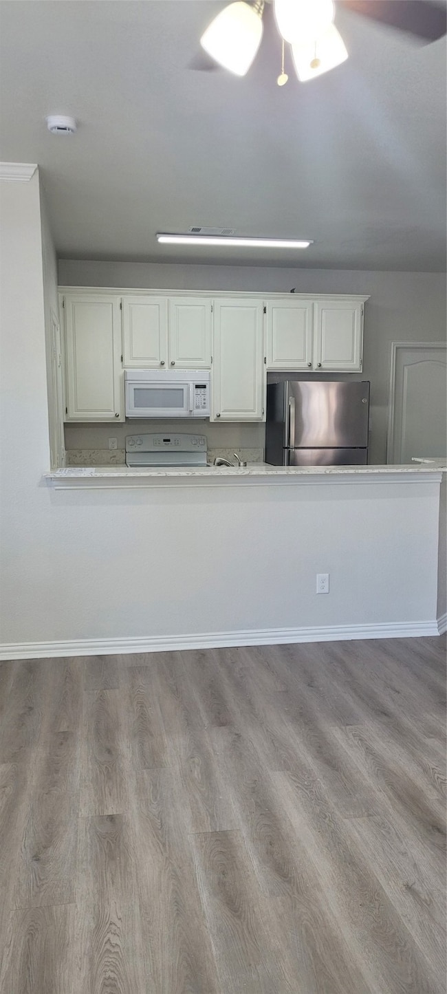 1501 Cedar Elm Dr unit 105, Euless, TX 76039 - photo 6