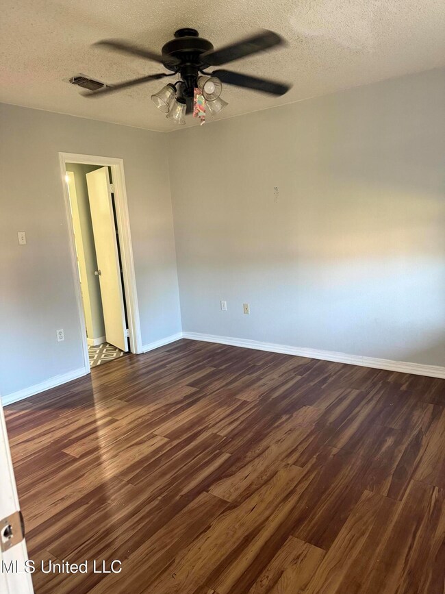 10735 Plummer Cir, Gulfport, MS 39503 - photo 6