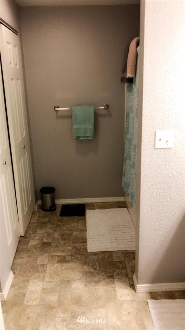 2239 I St NE, Auburn, WA 98002 - photo 5